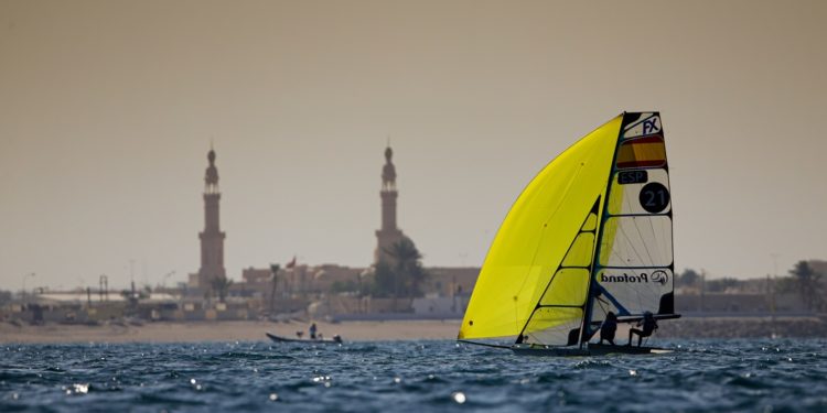 La viguesa Suárez y la canaria Cantero brillan en la final del mundial de 49er FX