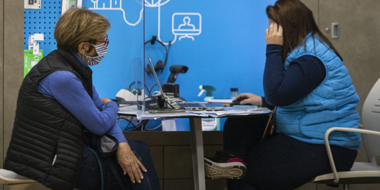 El área sanitaria supera los 500 casos activos y Vigo eleva su incidencia hasta 112