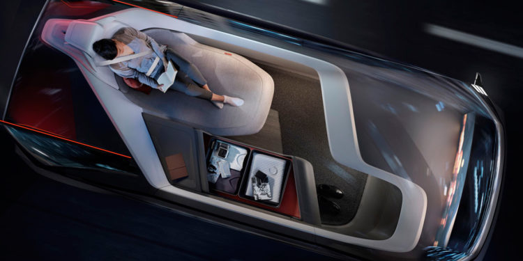 Gobierno y CTAG sellan el nuevo objetivo: adaptar la carretera al vehículo autónomo y conectado