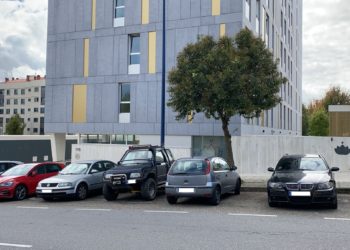 El área sanitaria de Vigo arrastra doce casos de Covid-19 en colegios y dos en residencias
