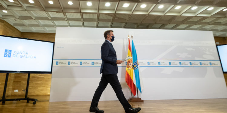 Feijóo pide “estar especialmente vigilantes” ante el incremento de casos de Covid-19