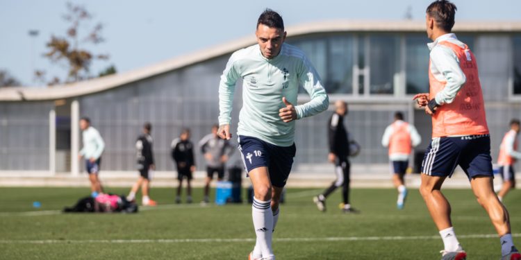 Coudet pide una “caricia” para Iago Aspas en el minuto 10