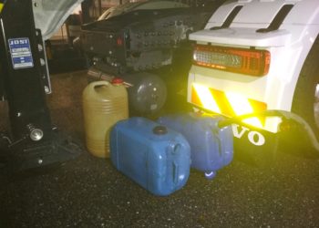 Tres detenidos en Vigo y dos en Mos por robar gasoil en un camión y en una obra