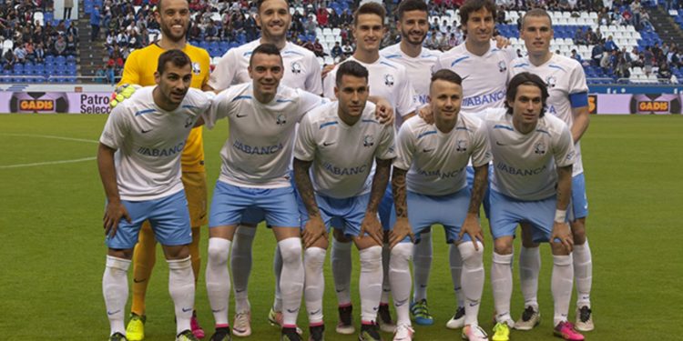 Abre en Vigo a exposición «Galiza, un pobo, unha selección»