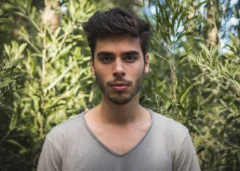 El corto ‘Elas’, ópera prima de 3.500€ del vigués Aaron Siebert, éxito con largo recorrido