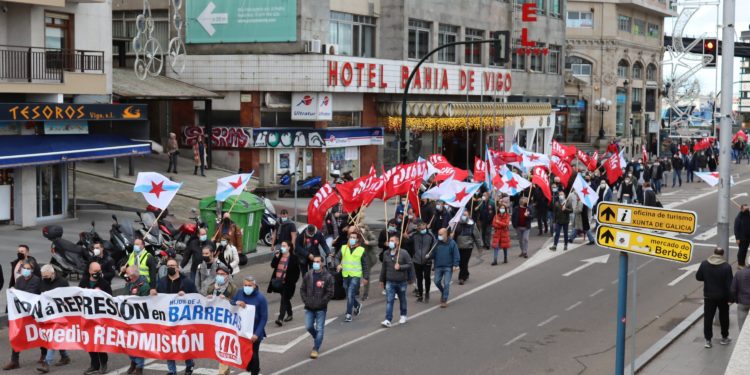 A CIG maniféstase contra a represión sindical en Barreras e polo futuro do estaleiro