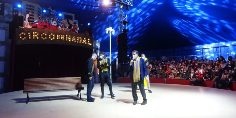 El Circo de Navidad de Vigo y los dinosaurios abren sus puertas