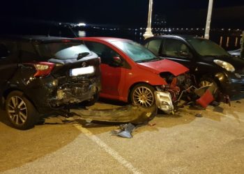 Da positivo tras chocar con tres coches en Canido y está a punto de arrollar a varios peatones