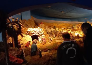 Abre el tradicional Belén y mercadillo de San Rafael: más de 70 años en Vigo