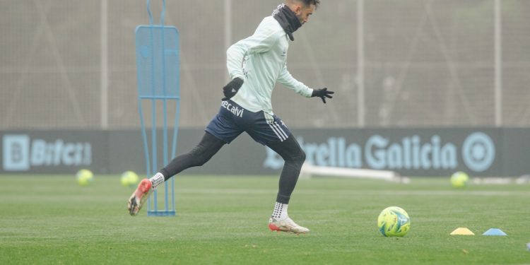 Coudet deja a su equipo sin descanso tras la derrota ante el Valencia