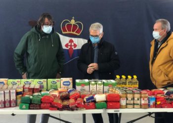 El mercadillo solidario del Náutico consigue más de 600 kilos de alimentos