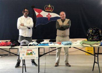Los regatistas del Náutico muestran su solidaridad: mercadillo a beneficio del Banco de Alimentos de Vigo