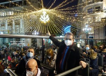 El Nadal Bus ya recorre las luces de Vigo