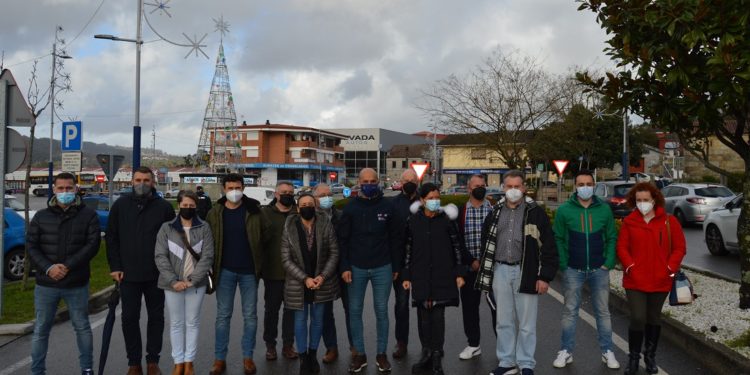 Mos e O Porriño escenifican «un novo tempo» co acordo para celebrar de forma conxunta o desfile de Rondallas