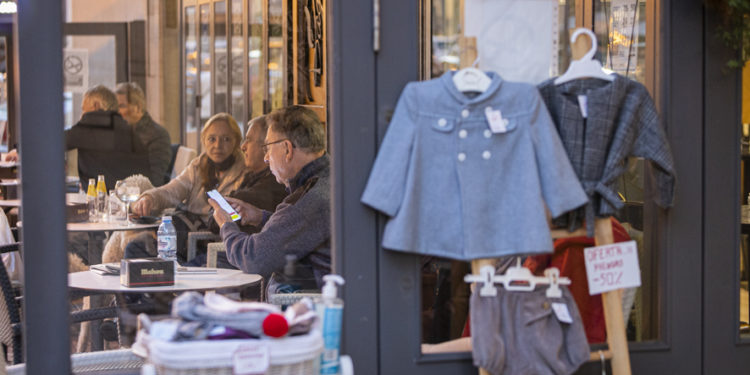 El área sanitaria vuelve a batir su récord de contagios al rozar los 600 en 24 horas