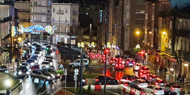 La Xunta pide «sentidiño» en el puente ante la preocupación por la pandemia