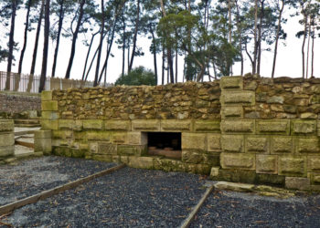 Desenterrada en San Gregorio unha sepultura de téguas de época romana