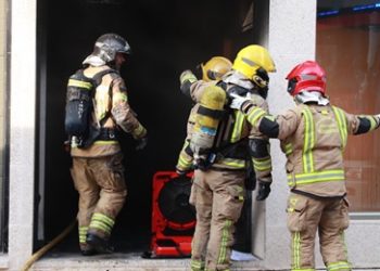 Susto en Gondomar por acumulación de gas en un local situado bajo una vivienda con menores