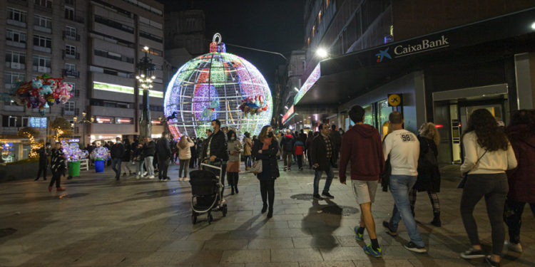 La ciudad de Vigo pasa a riesgo alto de contagio y dos municipios del área estrenan el nivel muy alto