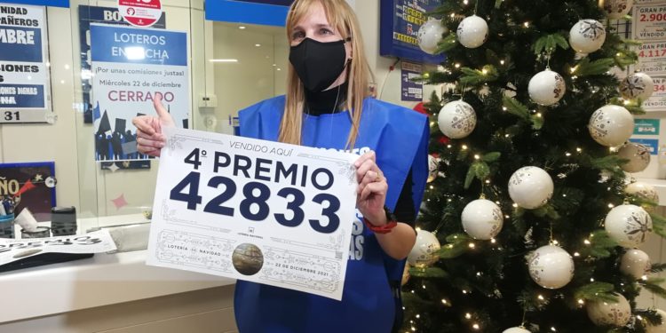 Los cuartos premios dejan 220.000 euros en Vigo y reparten dinero en el resto del área