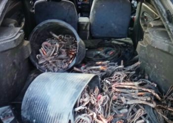 Detenido tras una persecución por Vigo un conductor que llevaba el maletero lleno de cobre