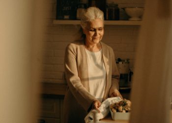 Vigo servirá una cena especial de Nochebuena a mayores de 80 años en situación de soledad