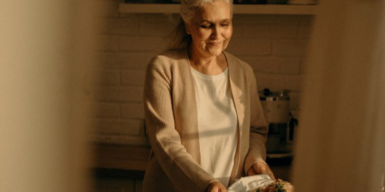 Vigo servirá una cena especial de Nochebuena a mayores de 80 años en situación de soledad