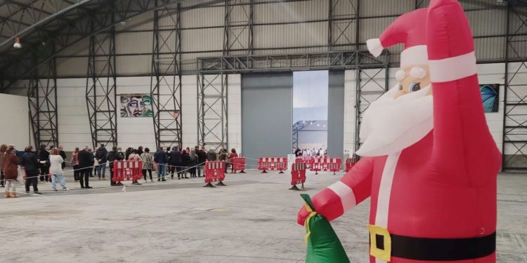 La incidencia acumulada en 7 días vuelve a bajar en el área de Vigo, que reduce hospitalizados