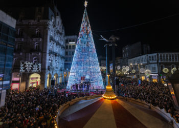 Vigo retrasa una semana el apagado de las luces de Navidad
