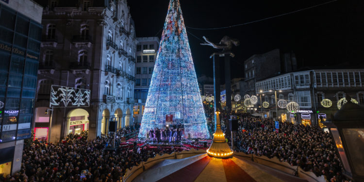 Vigo retrasa una semana el apagado de las luces de Navidad