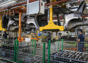 Stellantis Vigo cancela cinco turnos de producción en el sistema 1