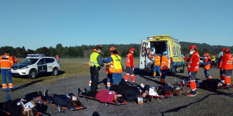 El Aeropuerto de Vigo acoge un simulacro de accidente aéreo durante un aterrizaje