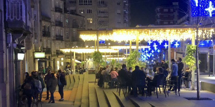 Buen ambiente en la Ronda de Vigo