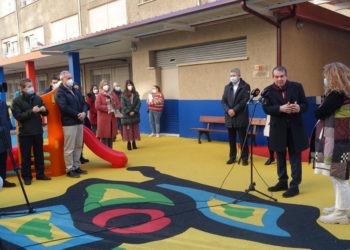 Nova zona infantil cuberta para o CEIP Pintor Laxeiro