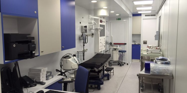 Catorce centros de salud de Vigo y su área sanitaria solo atenderán urgencias y Covid-19