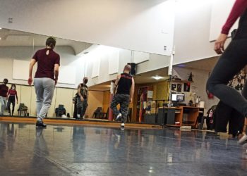 Mayeuswing amplía su clase abierta de iniciación de claqué