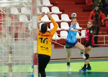 Porriño doblega a Morvedre y suma dos puntos decisivos por la permanencia