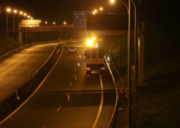 Obras en la AP-9 en Vigo: carril cerrado en horario nocturno y radar inutilizado