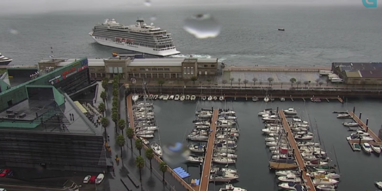 Vigo inaugura la temporada de cruceros con el reto de llegar a las 90 escalas en 2022
