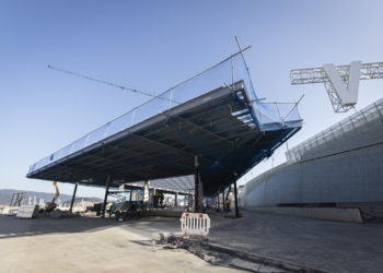 La nueva estación de autobuses ya emerge junto a Vialia Vigo y sobre sus túneles y accesos