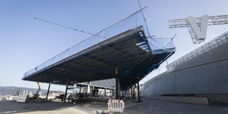 La nueva estación de autobuses ya emerge junto a Vialia Vigo y sobre sus túneles y accesos