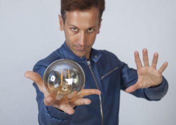 Pedro Volta aplaza su espectáculo en Vigo tras un positivo por covid en su equipo