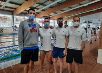 El Náutico consigue 29 medallas, 24 de oro, en el Campeonato Gallego Máster de Invierno