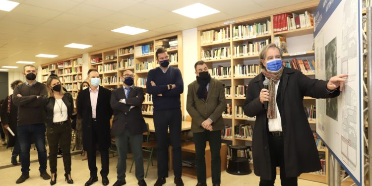Galicia retoma las clases con la ausencia de 13.000 alumnos y profesores contagiados de Covid-19