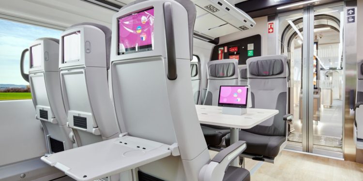 Los nuevos trenes Avril llegarán a Galicia en verano