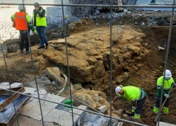 El Concello de Vigo desmontará la cubierta de Los Caños y encarga una fotogrametría de Elduayen