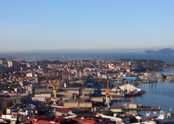 Casi 1.000 altas, más de 2.000 contagios y otros cuatro ingresados en el área sanitaria de Vigo