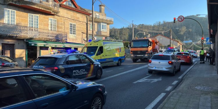 Muere un hombre atropellado por un camión en el fatídico cruce de Coruxo