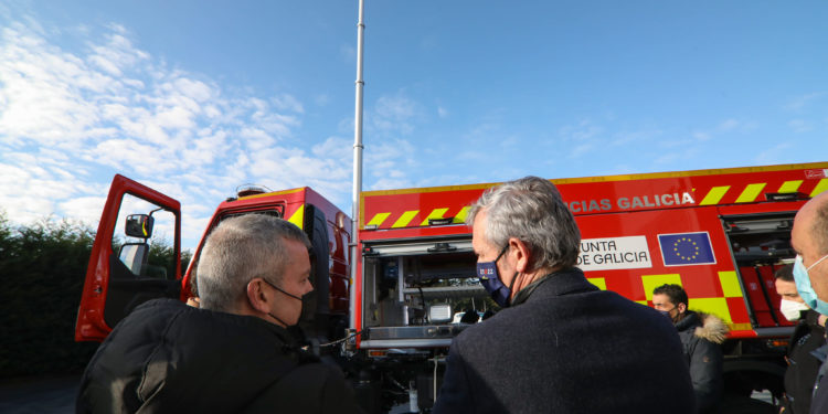 A Cañiza recibe un camión de emerxencias para a comarca da Paradanta