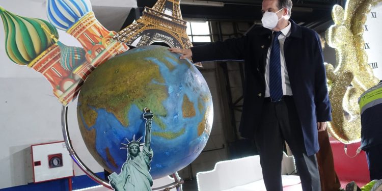 La lluvia amenaza la Cabalgata de Reyes de Vigo